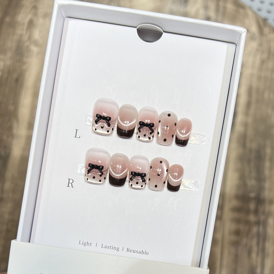Whimsical Press-On Nail Art Set Stornfield