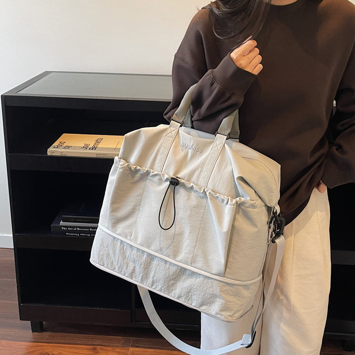 Versatile Multi-Compartment Travel Weekender Duffle Stornfield
