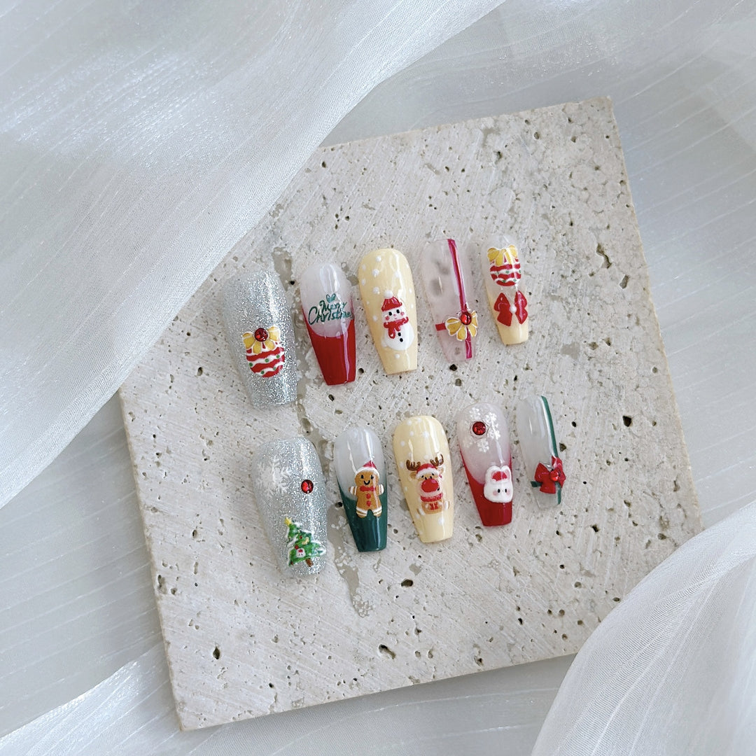 Holiday-Themed Press-On Nail Art Set