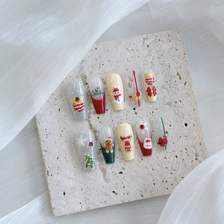 Holiday-Themed Press-On Nail Art Set