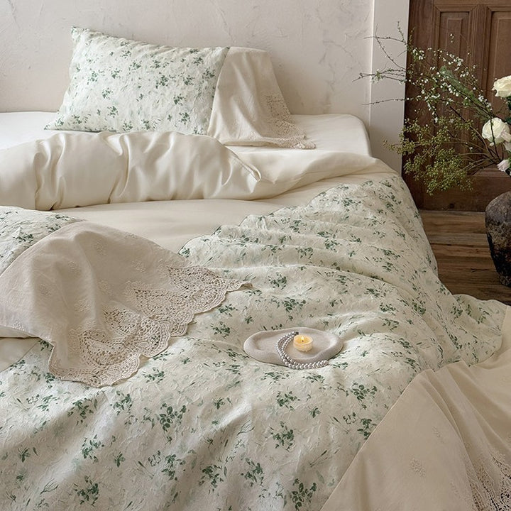 Bedding set made of cotton-linen with stonewashed finish, floral jacquard and crocheted lace edge