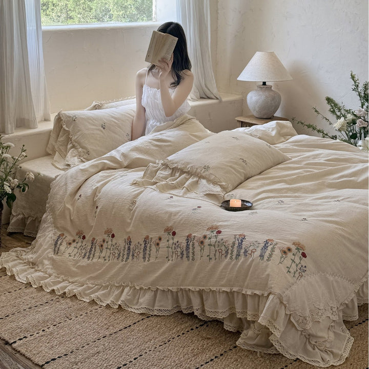 Ruffled Embroidered Linen Duvet Cover Set with Floral Border and Lace Trim
