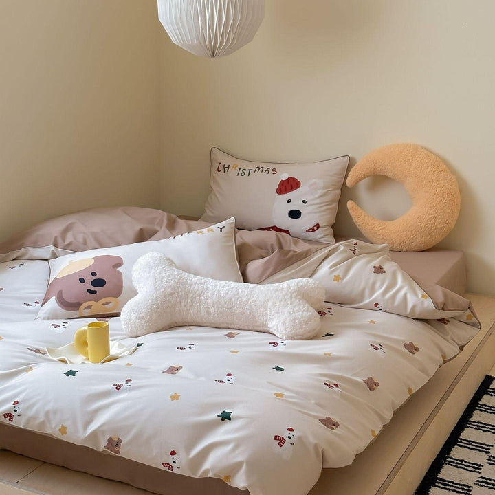 Children's bedding set with cute bear and snowman print made of soft cotton satin