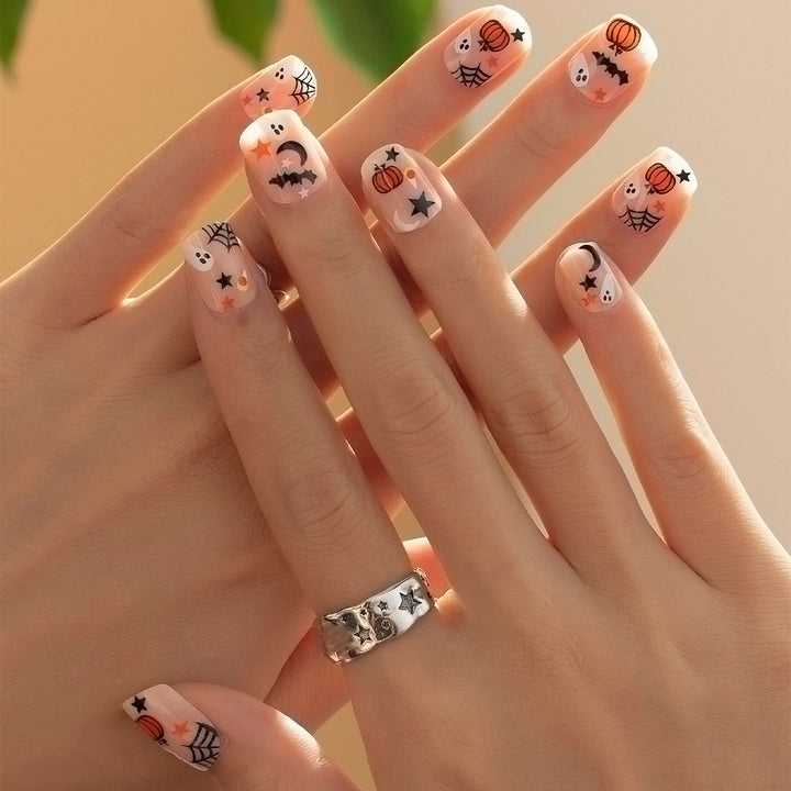 Artificial nail set with elegant French tips Stornfield