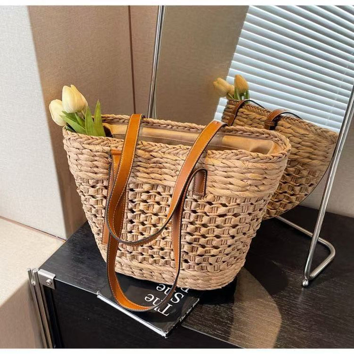 Handbag with Elegant Woven Design Stornfield