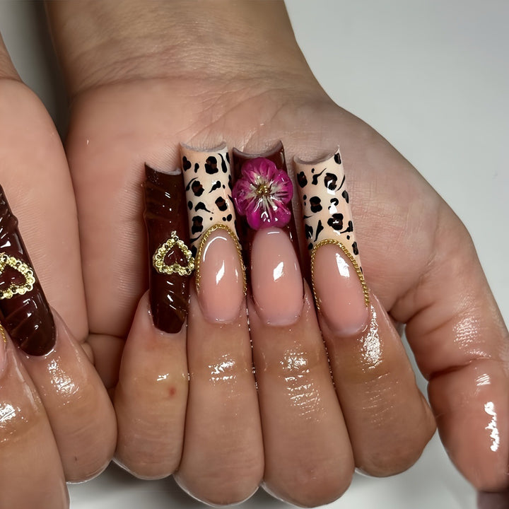 Decorative Artistic Press-On Nails Stornfield