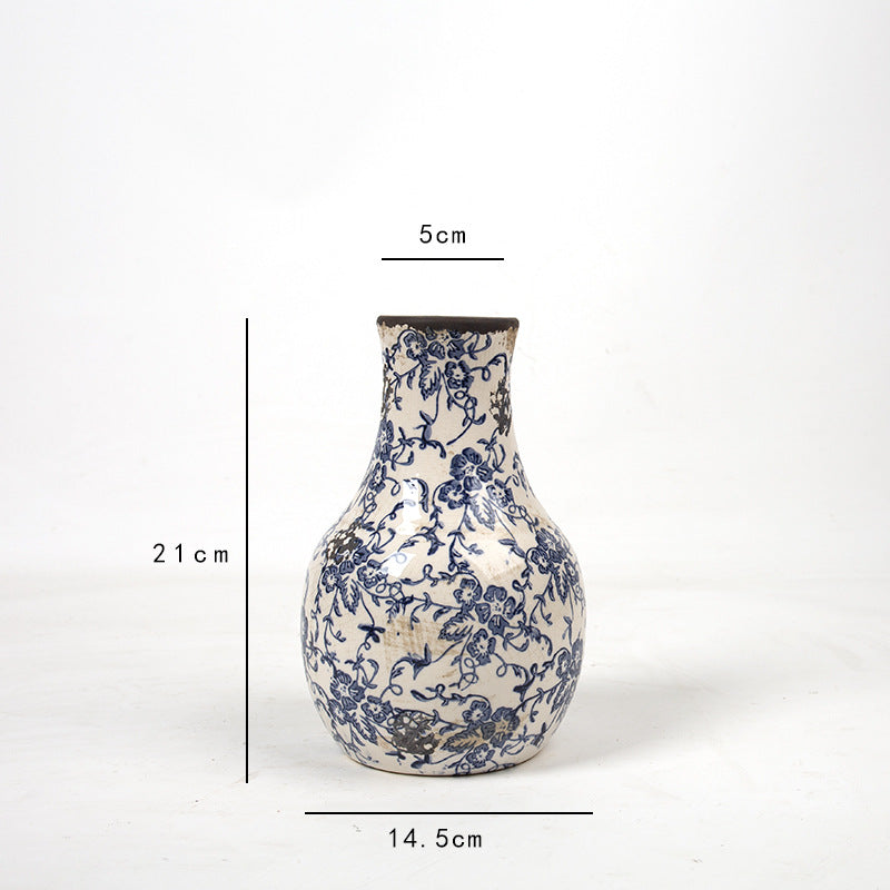 Beautiful and decorative vase Stornfield