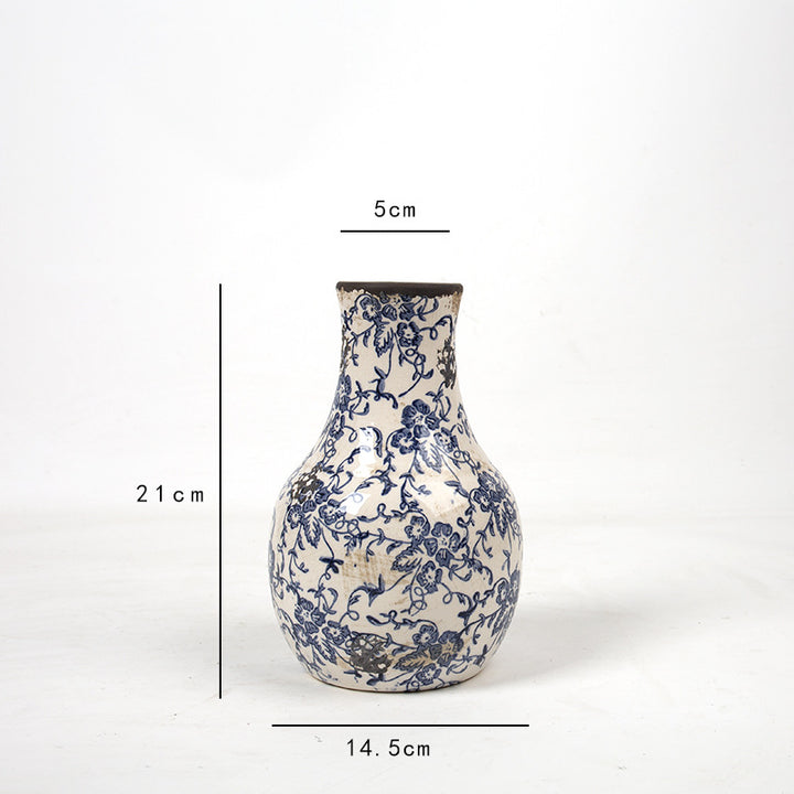 Beautiful and decorative vase Stornfield