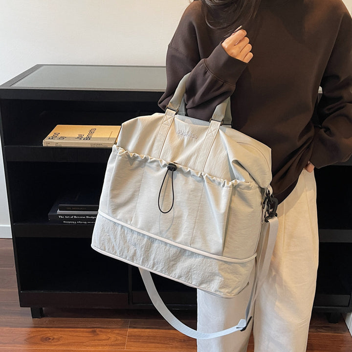 Multifunctional Sports and Travel Bag with Spacious Compartments Stornfield