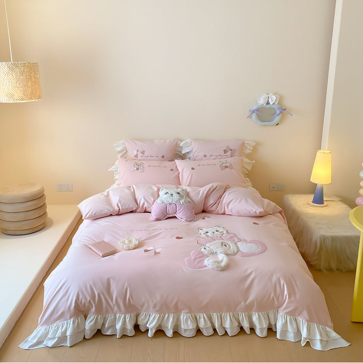 Ruffled Cotton Sateen Duvet Cover Set with Plush Cat Appliqué
