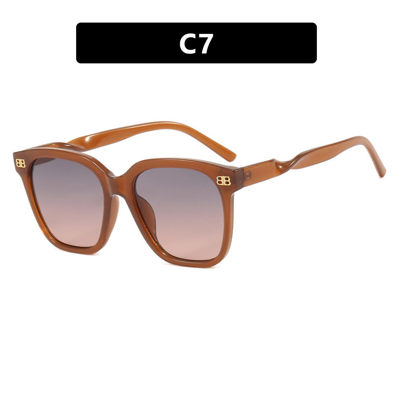 Women square sunglasses with elegant frame structure and UV protection Stornfield