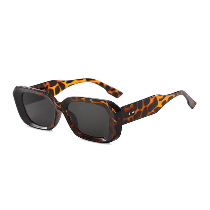 Women's Fashion Oversized Sunglasses with High-Quality Plastic Frame Stornfield