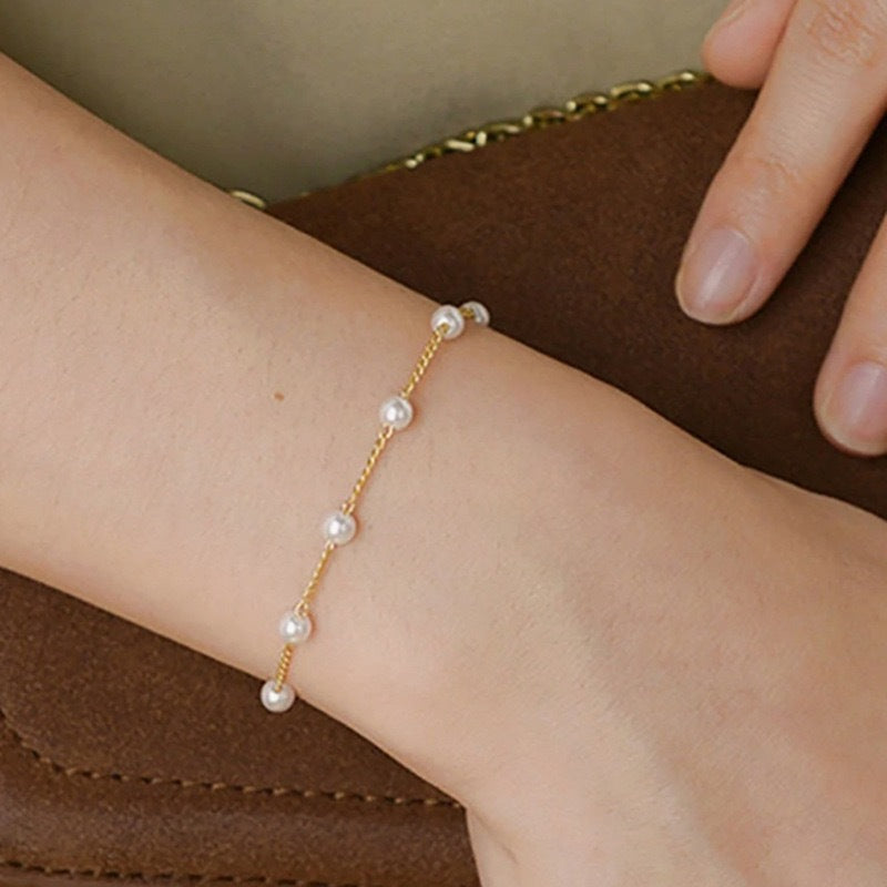Elegant Pearl Accent Chain Bracelet Stornfield