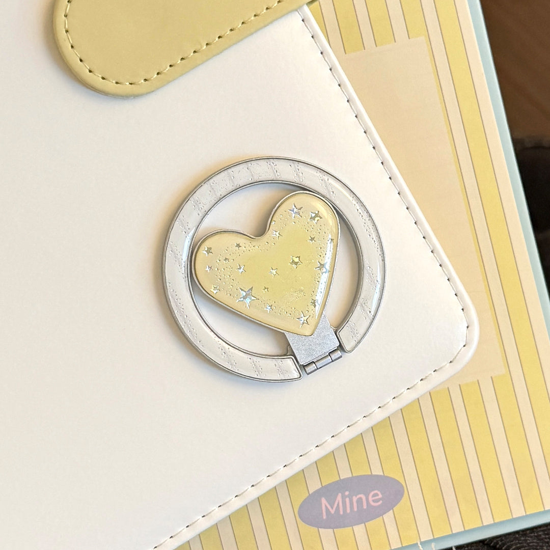 Hand mirror in playful heart design Stornfield