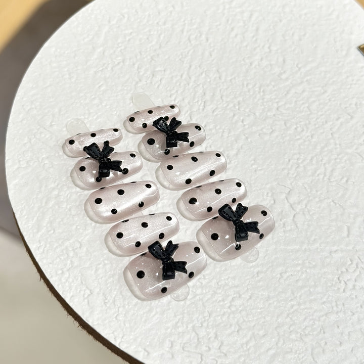Decorative Press-On Nail Set with Bow Accents