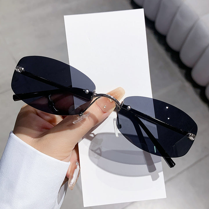 Women's fashionable sunglasses with elegant, narrow frame Stornfield