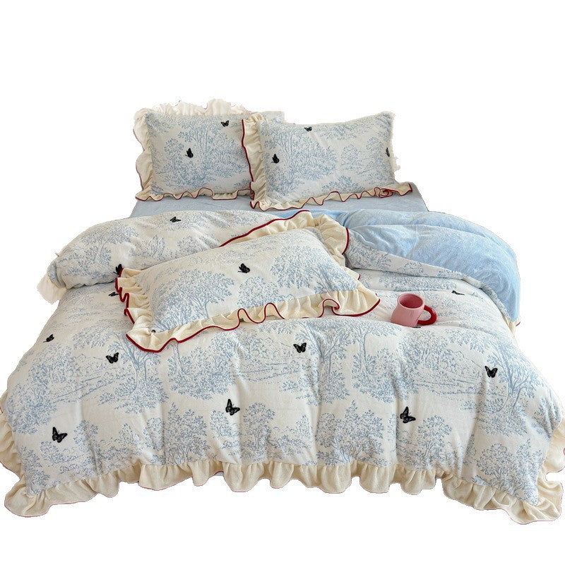 Ruffled Toile Comforter and Shams Set with Contrast Piping
