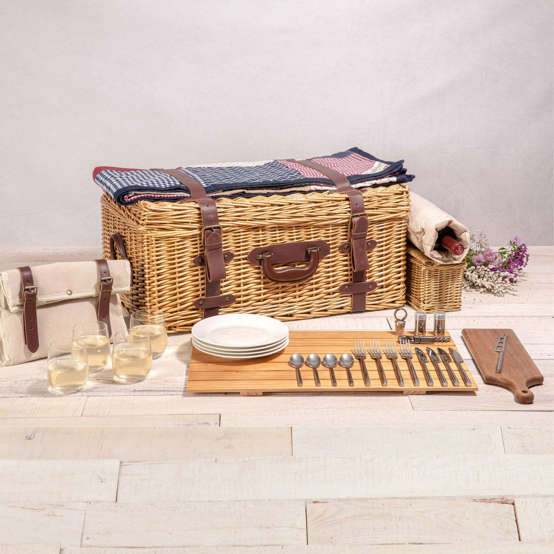 Women's stylish picnic basket with integrated dinnerware set and practical compartments Stornfield