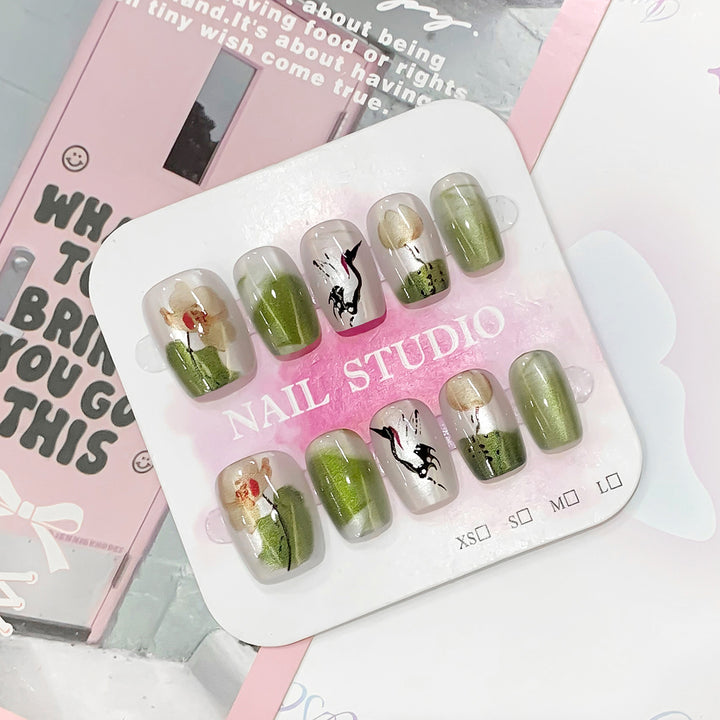 Artful Nail Art with Floral Designs Stornfield