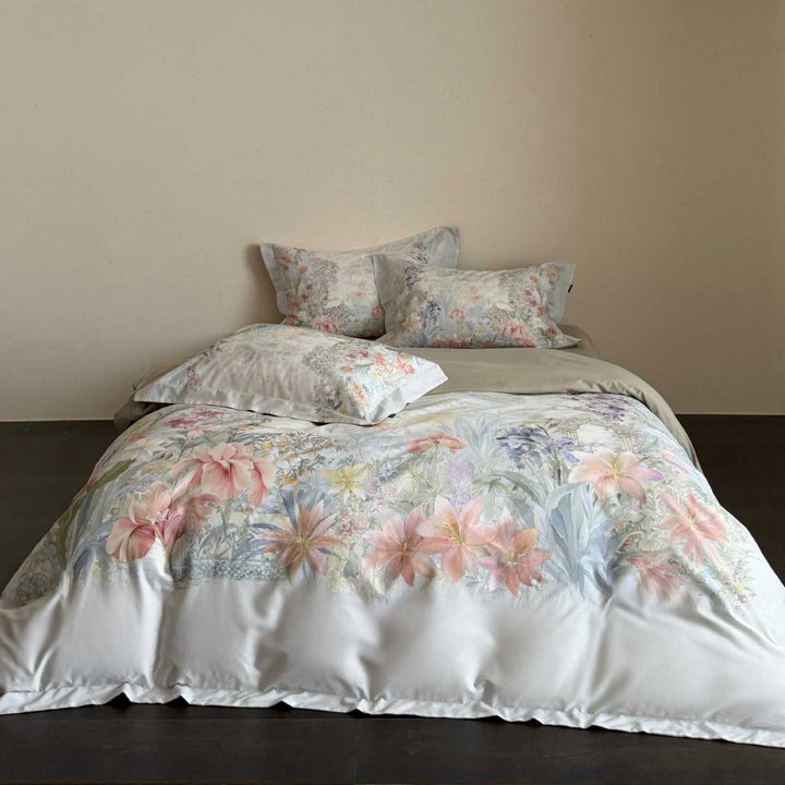 Luxury cotton satin duvet cover set with delicate watercolor lily print