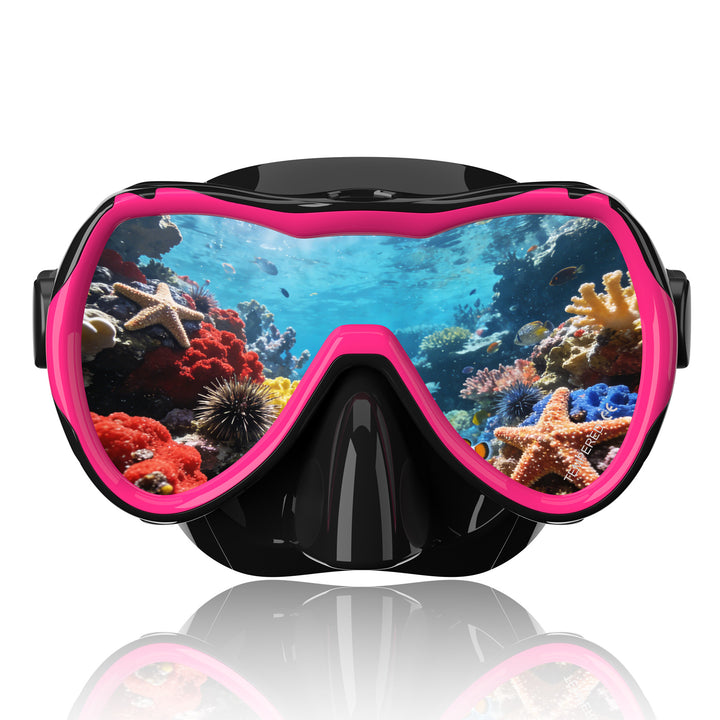 Diving mask with wide field of vision by Stornfield
