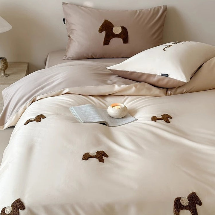 Embroidered Horse Appliqué Sateen Duvet Cover Set with Silky Microfiber Pillow Shams