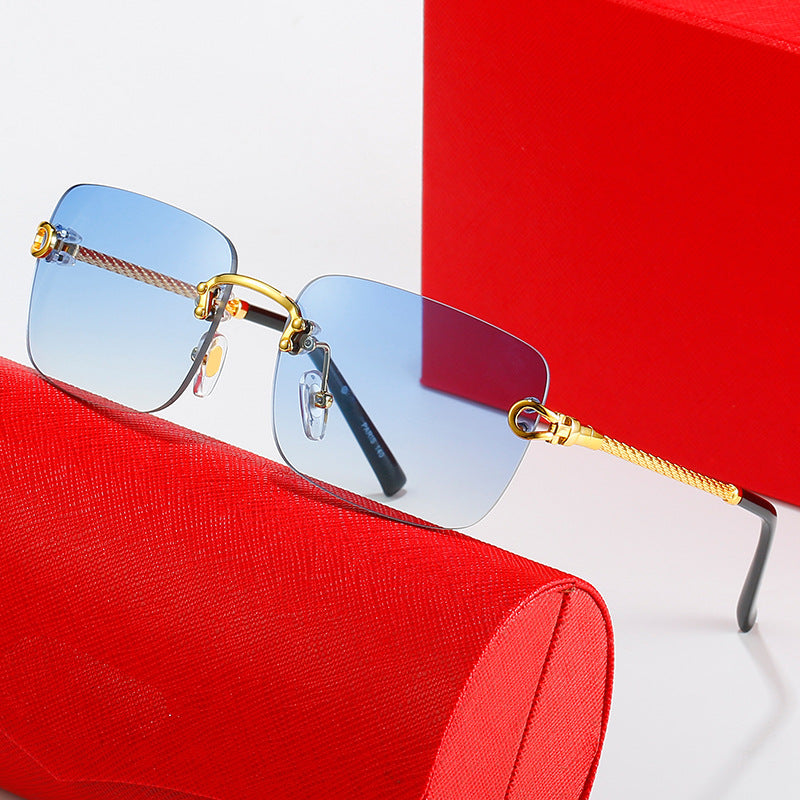 Women's square sunglasses with luxurious, gold-accented frame and protective lenses Stornfield
