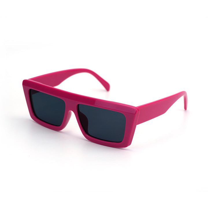 Women Oversized Sunglasses with Modern and Angular Design Stornfield