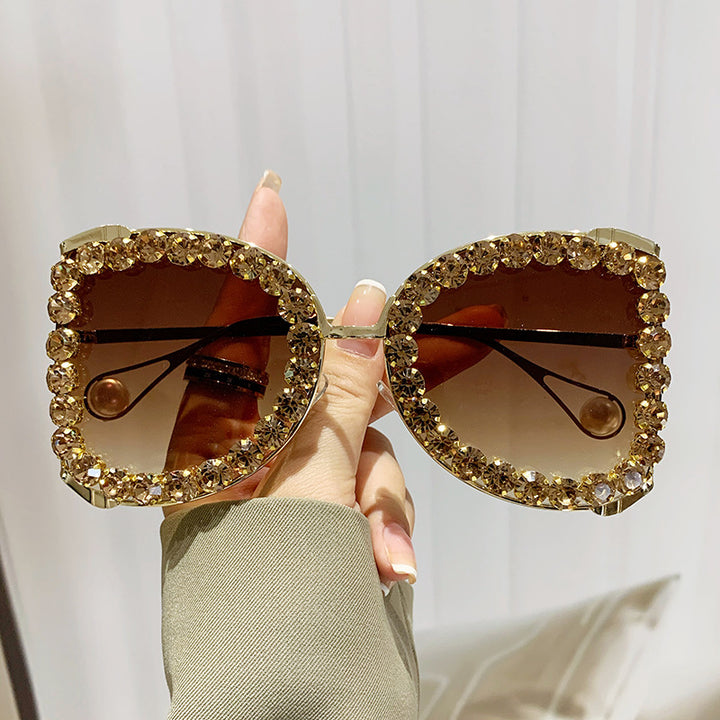 Women's extravagant cat-eye sunglasses with sparkling rhinestone frame Stornfield