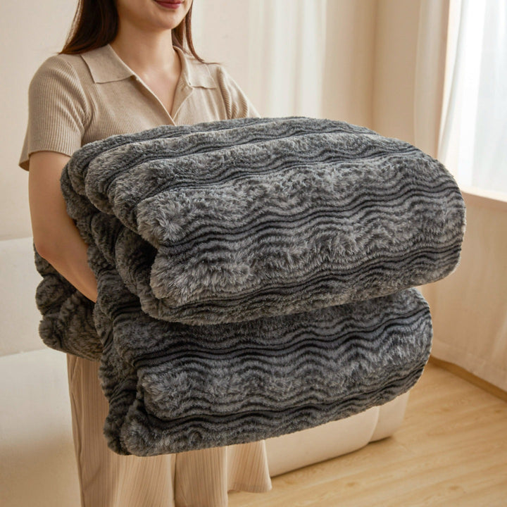 Luxurious Plush Throw Blanket
