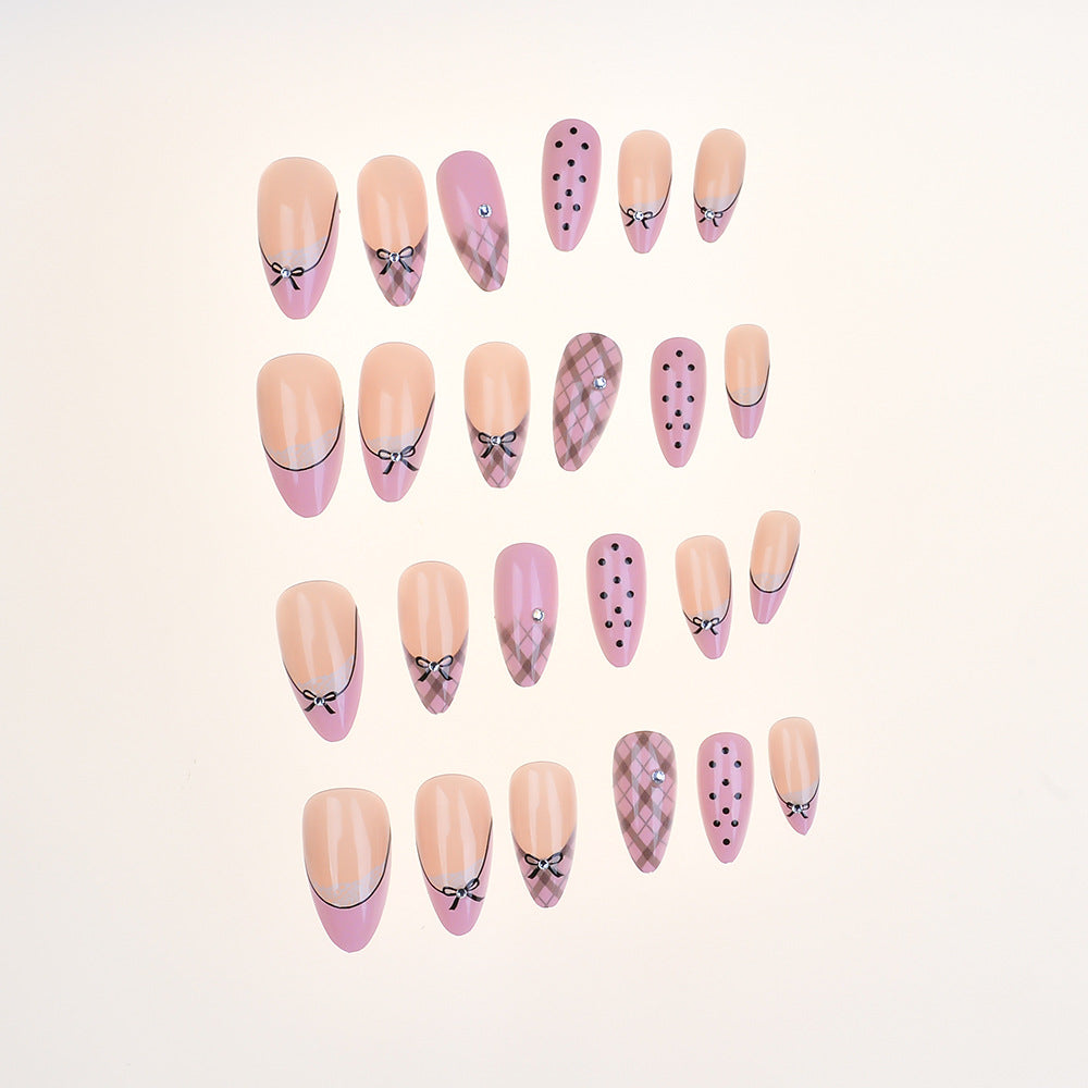 Elegant Vintage-Inspired Press-On Nail Set Stornfield