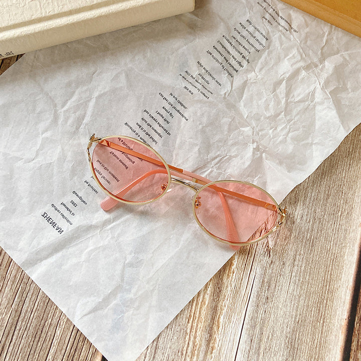 Round Sunglasses with Golden Accents Stornfield