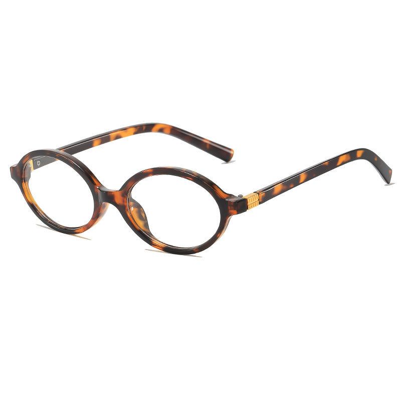 Vintage-Inspired Oval Frame Eyeglasses Stornfield