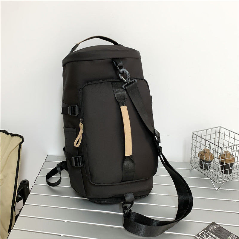 Multifunctional sports and travel bag with outdoor features Stornfield