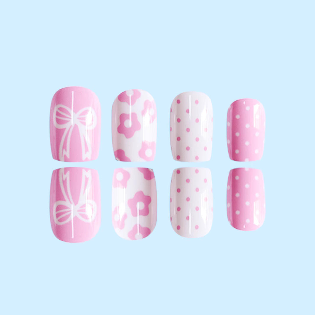 Artfully Designed Press-On Nail Set Stornfield