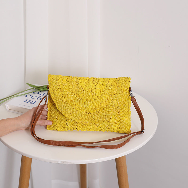 Handcrafted basket bag in elegant wave pattern Stornfield