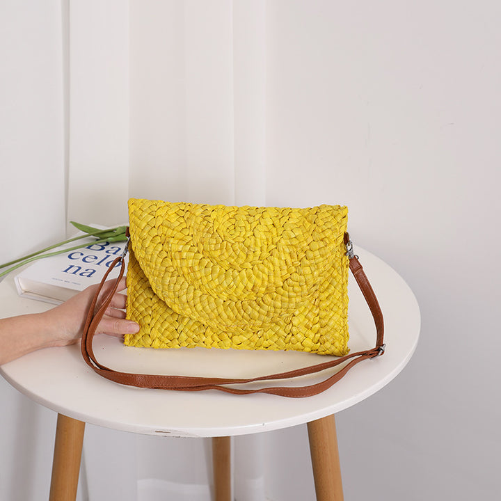 Handcrafted basket bag in elegant wave pattern Stornfield