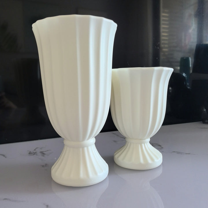 Decorative Ribbed Flower Vase Stornfeild