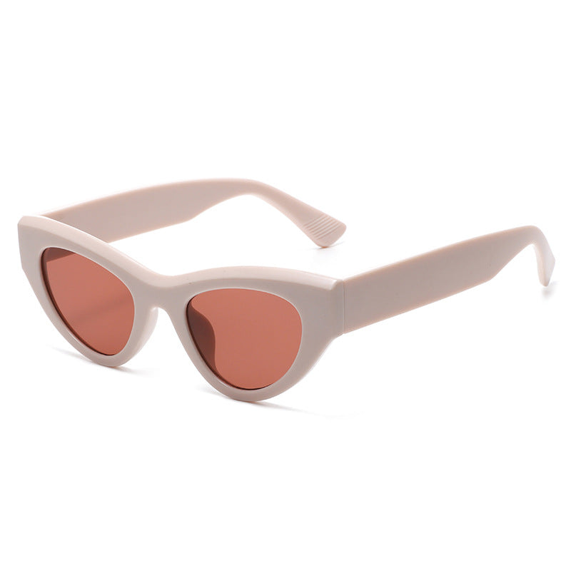 Women’s fashionable sunglasses in trendy cat-eye style Stornfield