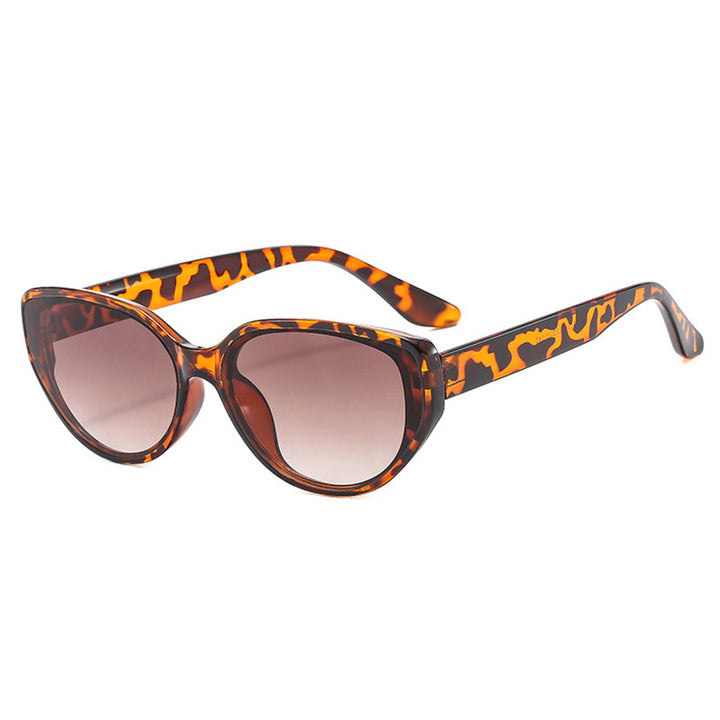 Women’s fashionable sunglasses in elegant cat-eye style Stornfield