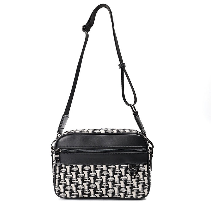 Elegant shoulder bag with structured design Stornfield
