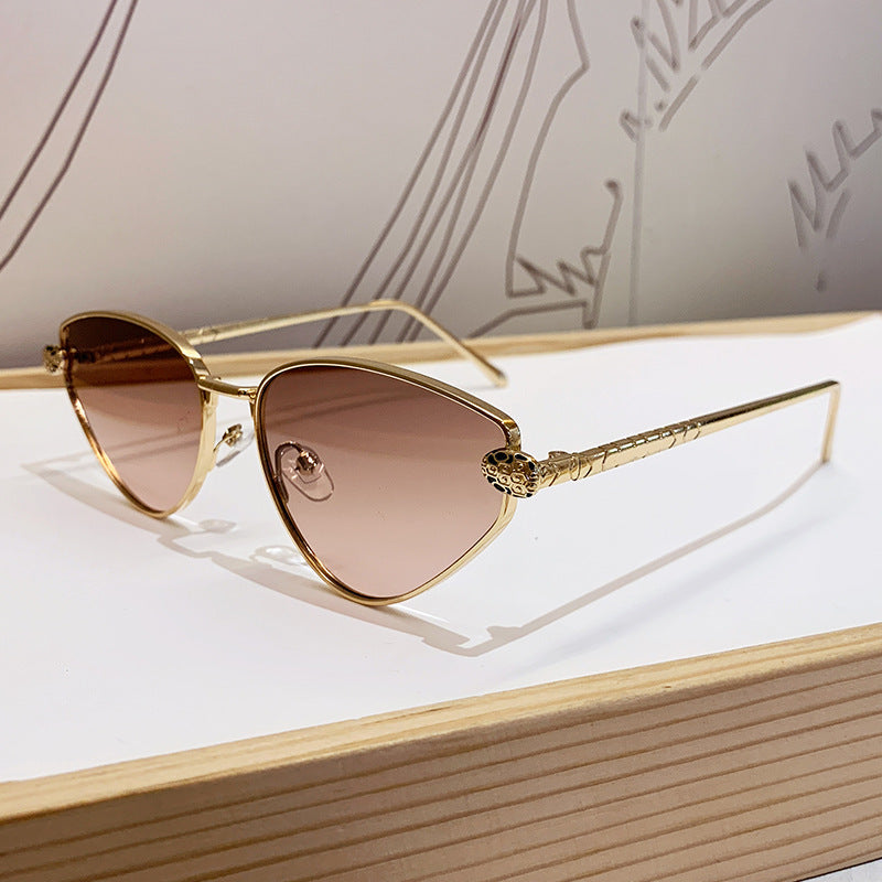 Ladies Designer Sunglasses with Chic Cat Eye Design and Luxurious Frame Stornfield