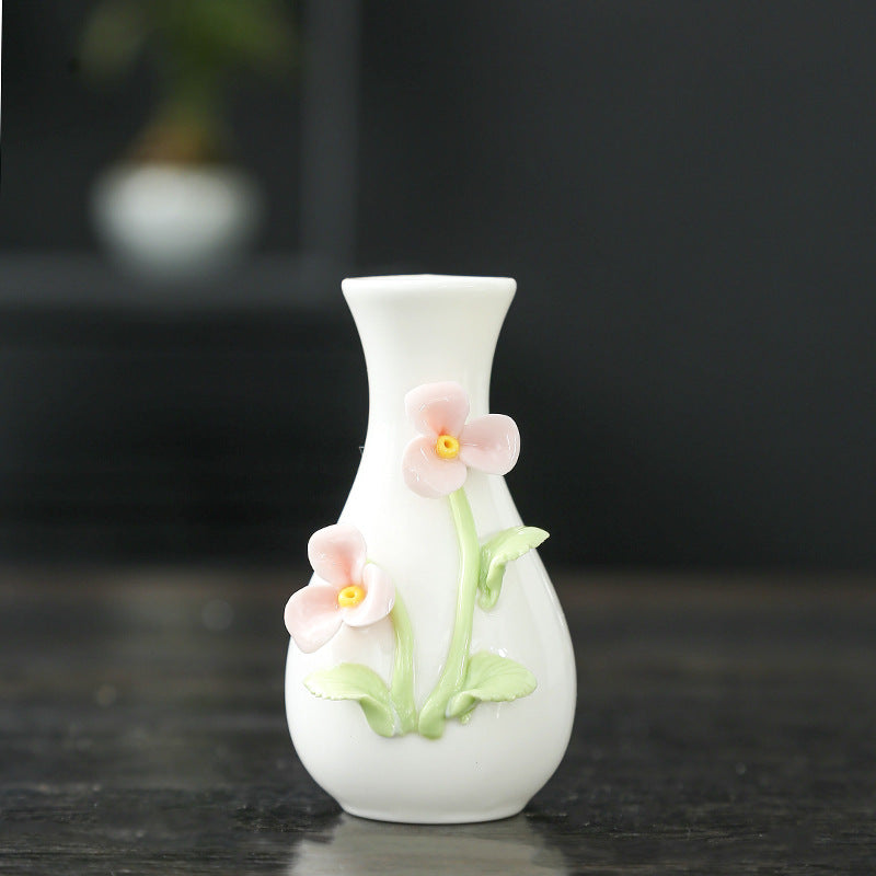 Elegant Floral Themed Ceramic Vase Stornfeild
