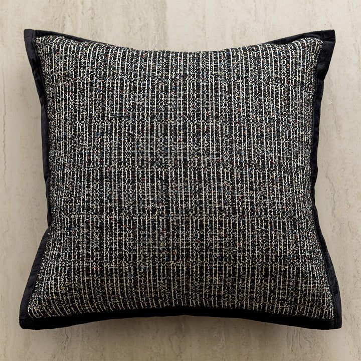 Structured decorative cushions