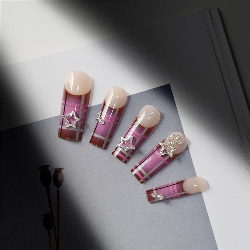 Glamorous Star-Embellished Nail Extensions Stornfield