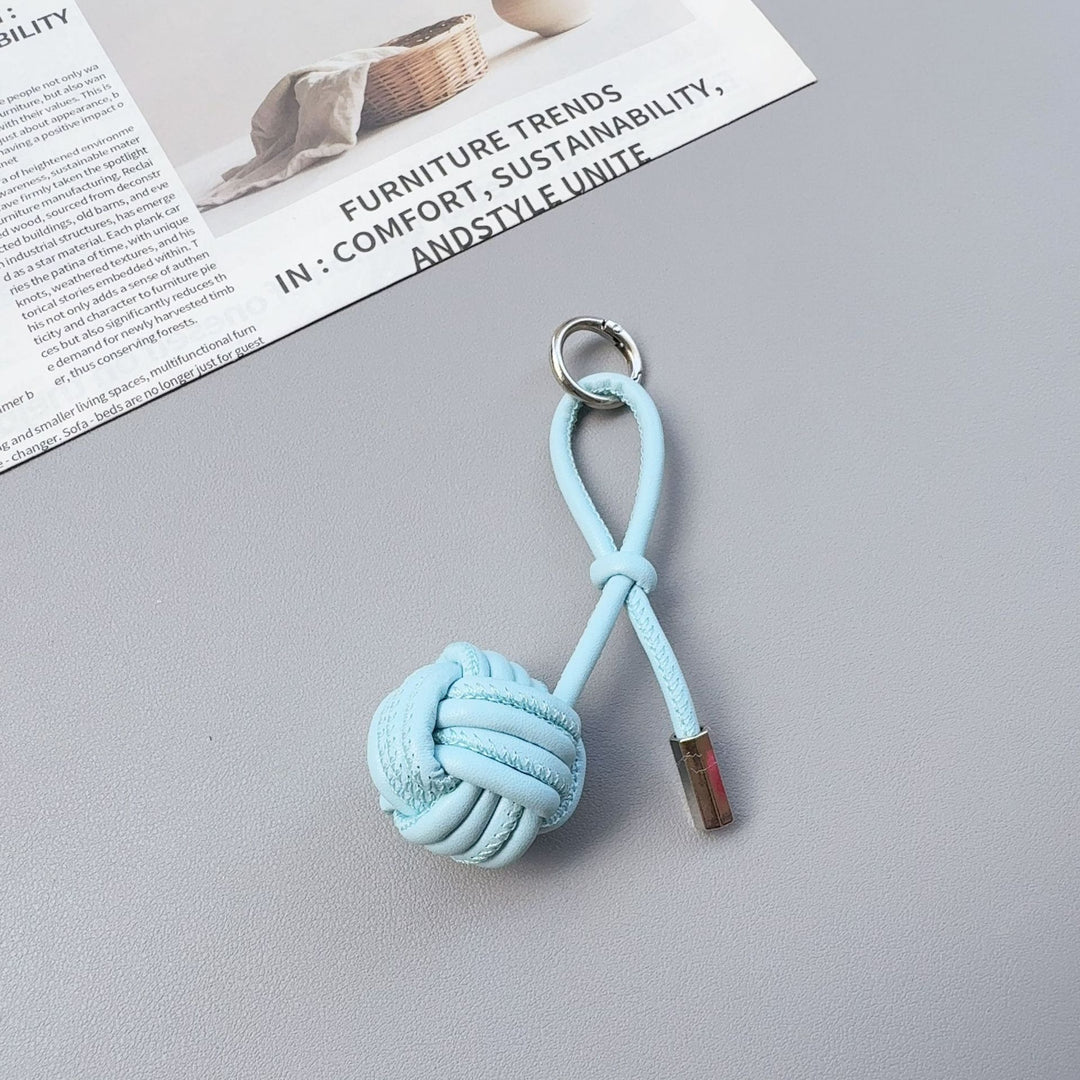 Stylish Knotted Leather Keychain Stornfield
