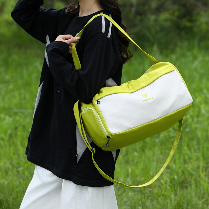 Sporty Shoulder Bag With Multiple Compartments Stornfield