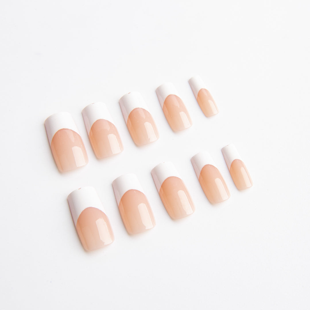 Artificial nail tips with French manicure Stornfield