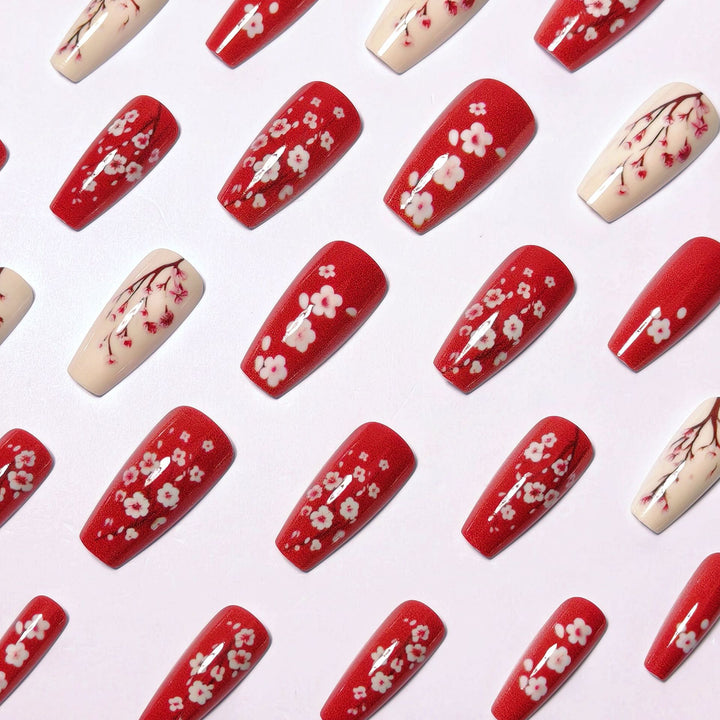 Artificial nails with blooming cherry blossom design Stornfield