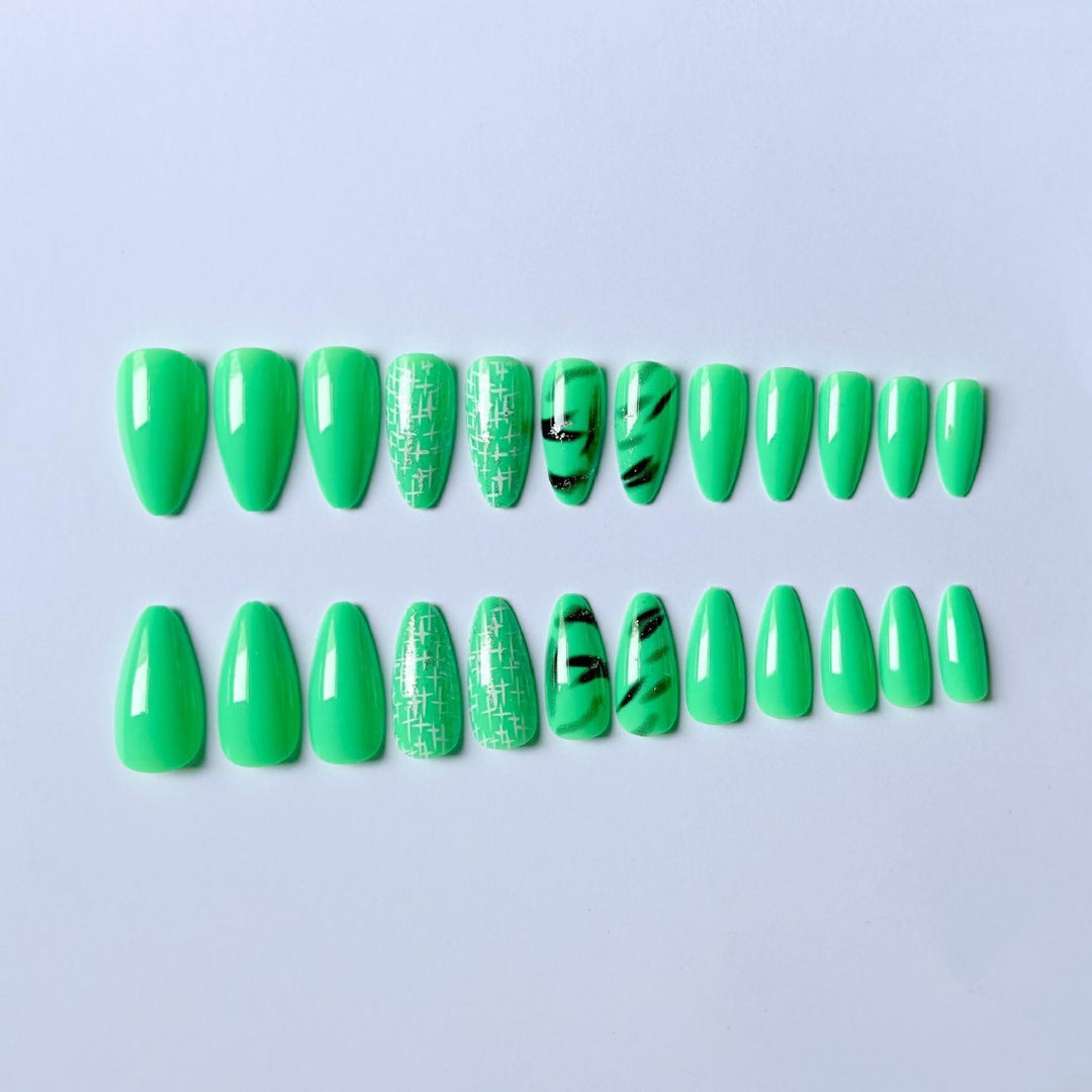 Artistic Green Stiletto Nail Art Set